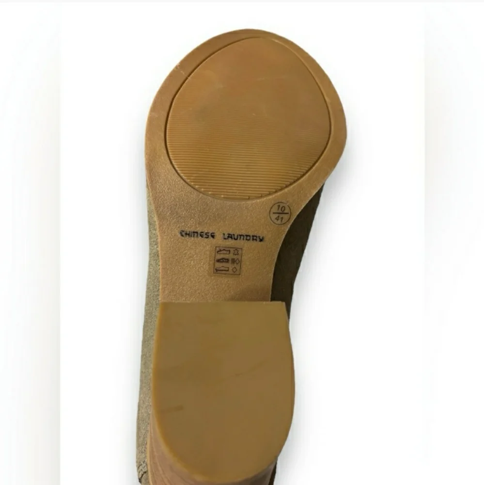 CHINESE LAUNDRY Kelso Suede Open Backed Bootie NWOT!